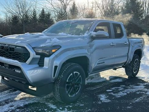 New 2026 Toyota Tacoma TRD Sport image 3