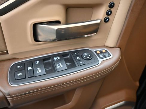 Used 2024 RAM 2500 Limited image 13