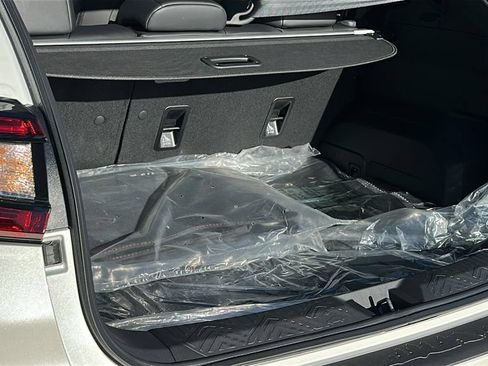 New 2026 Subaru Crosstrek 2.5i Limited w/ Crosstrek Mirror Package AWD/4WD image 53