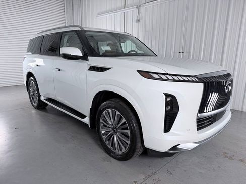 New 2026 INFINITI QX80 Luxe w/ Cargo Package RWD image 3