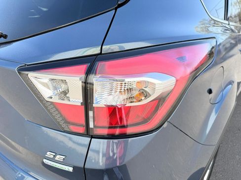 Used 2018 Ford Escape SE image 13