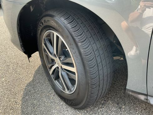 Used 2018 INFINITI QX60 Luxe AWD/4WD image 9