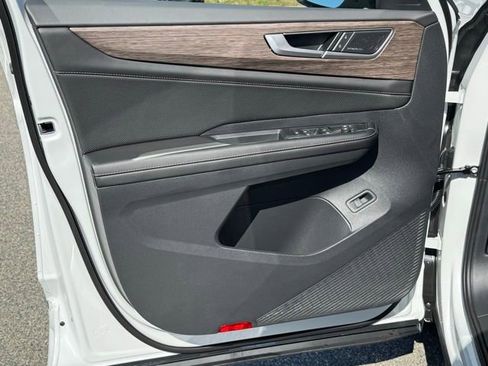 New 2026 Volkswagen Atlas SEL Premium R-Line AWD/4WD image 33