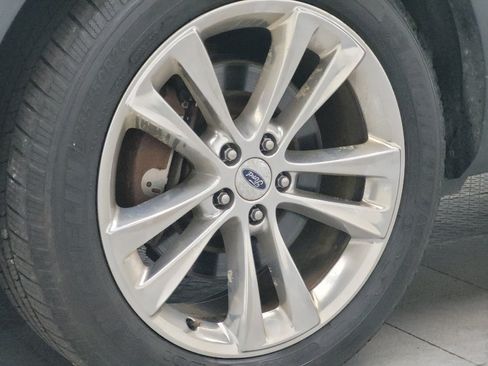 Used 2018 Ford Explorer Limited AWD/4WD image 31
