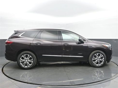 Used 2021 Buick Enclave Avenir w/ Avenir Technology Package image 6