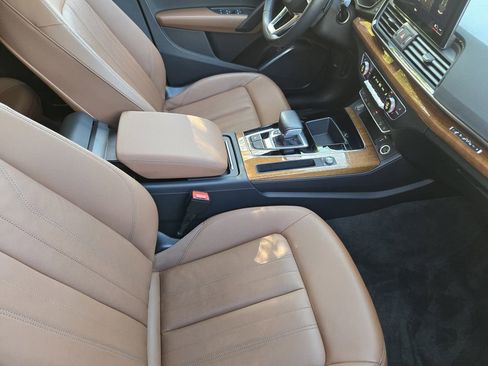 Certified 2022 Audi Q5 2.0T Premium w/ Convenience Package image 16