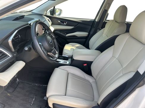 Used 2024 Subaru Ascent Limited w/ Technology Package image 9