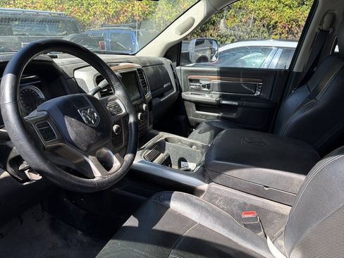 Used 2018 RAM 2500 Laramie w/ Convenience Group AWD/4WD image 5
