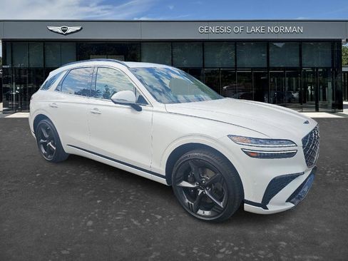 Used 2026 Genesis GV70 2.5T Sport Prestige AWD/4WD image 3