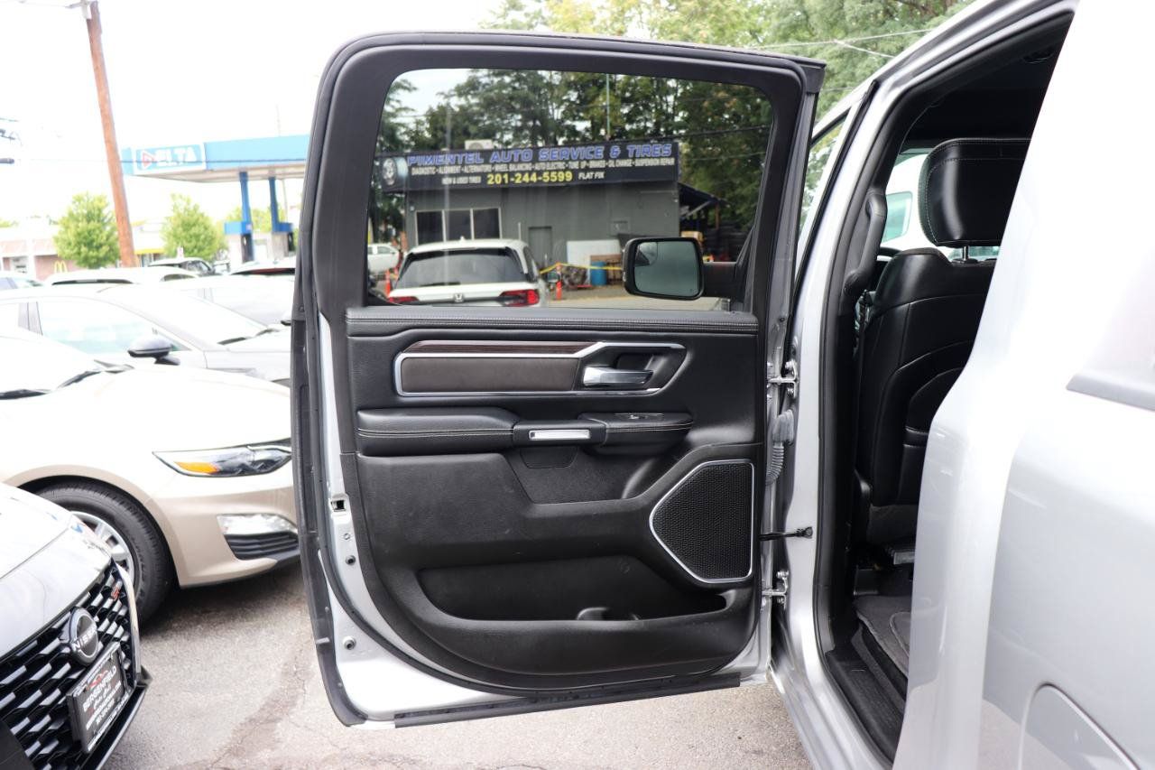 Used 2025 RAM 1500 Laramie AWD/4WD image 26