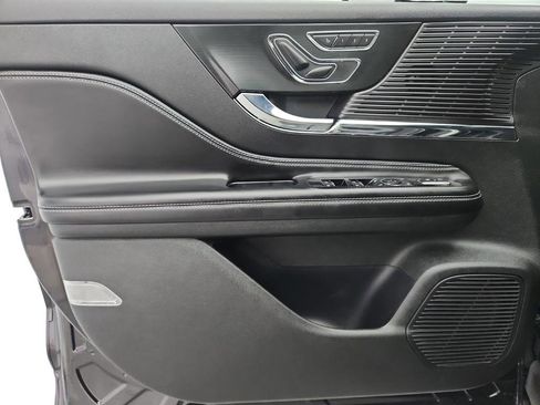 Used 2022 Lincoln Corsair FWD image 23