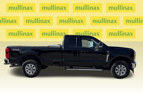 Used 2023 Ford F250 XLT w/ 360-Degree Camera Package AWD/4WD image 2