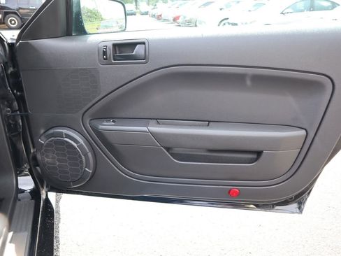 Used 2007 Ford Mustang GT RWD image 11