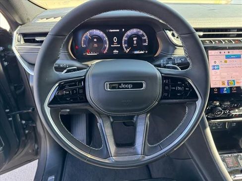 Used 2024 Jeep Grand Cherokee Overland w/ Trailer Tow Package image 11