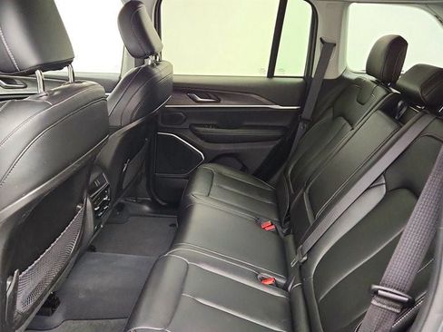 Used 2023 Jeep Grand Cherokee 4WD 4xe image 19