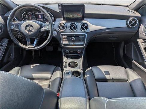 Certified 2018 Mercedes-Benz GLA 250 4MATIC image 18