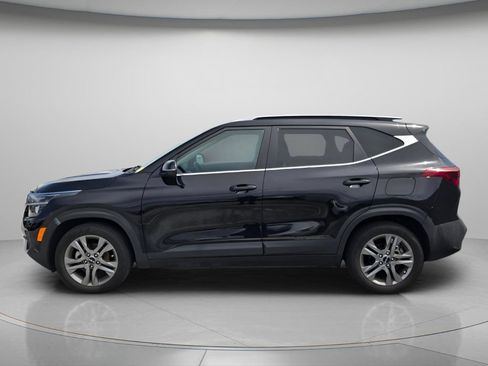 Used 2023 Kia Seltos S FWD image 6