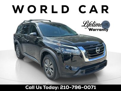 Used 2025 Nissan Pathfinder SV w/ SV Premium Package