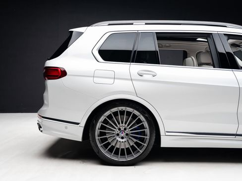 Used 2022 BMW ALPINA XB7 AWD/4WD image 38