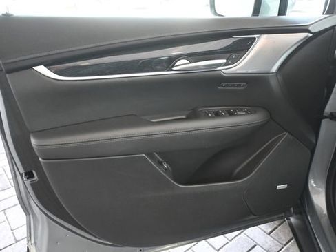 Used 2024 Cadillac XT5 Premium Luxury w/ LPO, Premium Carpet Package image 10