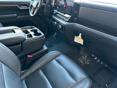 Certified 2022 GMC Sierra 1500 SLT image 19