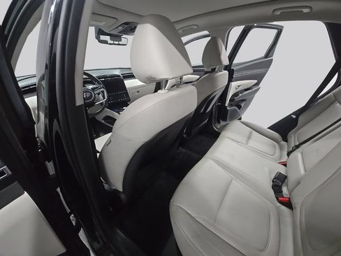 Used 2024 Hyundai Tucson Limited AWD/4WD image 16