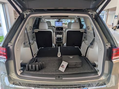 New 2026 Volkswagen Atlas SEL image 25
