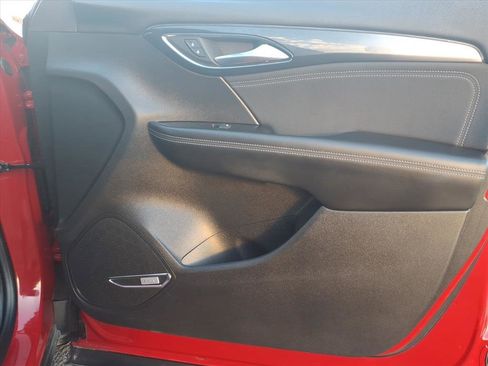 Certified 2025 Buick Envision Preferred image 10