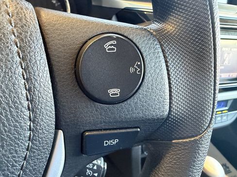 Used 2016 Toyota Corolla LE FWD image 14