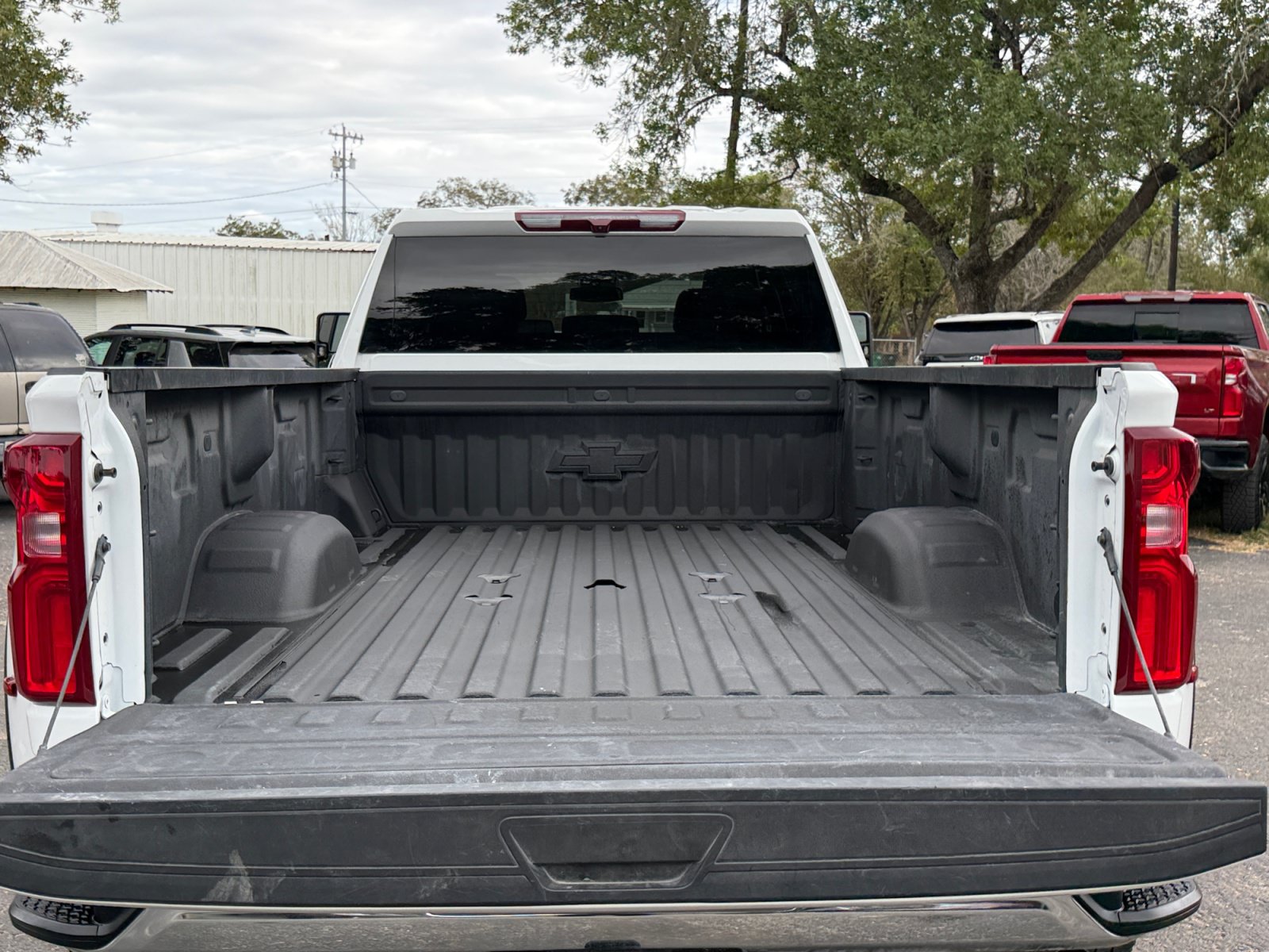 Used 2025 Chevrolet Silverado 3500 LT w/ Safety Package AWD/4WD image 19