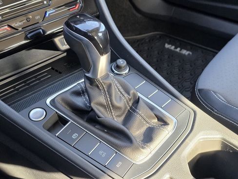 New 2026 Volkswagen Jetta SE image 16