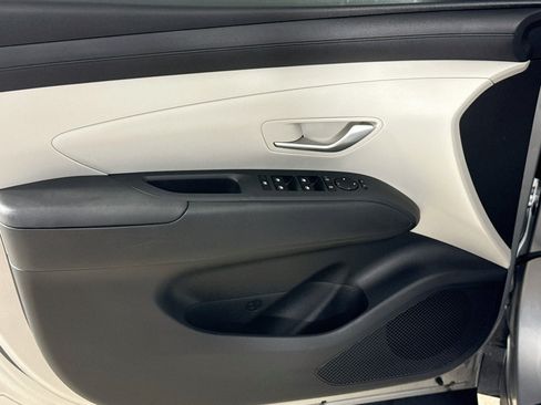 Used 2025 Hyundai Tucson SE FWD image 20
