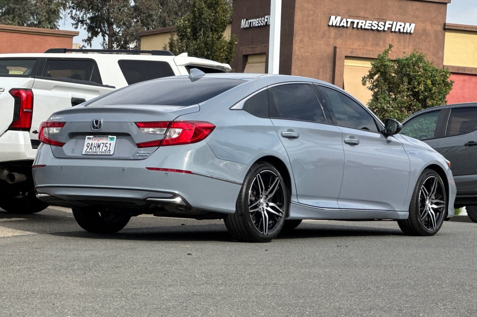 Used 2022 Honda Accord Touring image 9