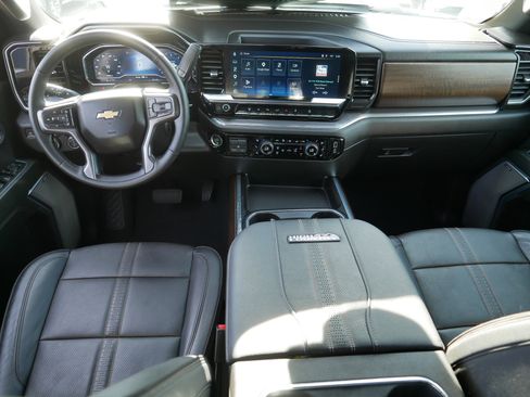 Used 2024 Chevrolet Silverado 3500 High Country w/ Z71 Off-Road Package AWD/4WD image 10
