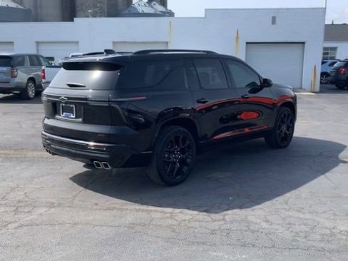 Used 2024 Chevrolet Traverse RS image 8