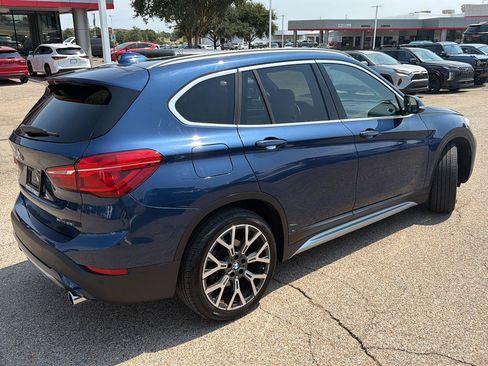 Used 2021 BMW X1 xDrive28i w/ Convenience Package AWD/4WD image 3