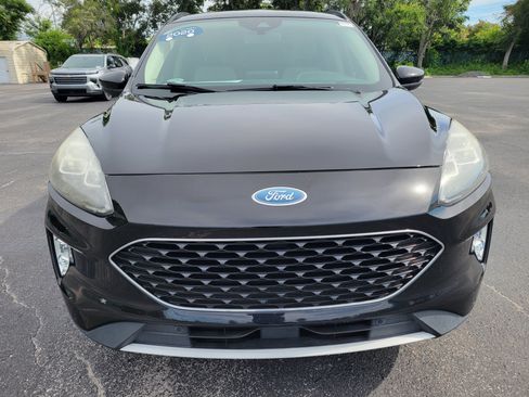 Used 2020 Ford Escape Titanium FWD image 2