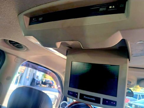 Used 2006 GMC Envoy XL Denali image 8