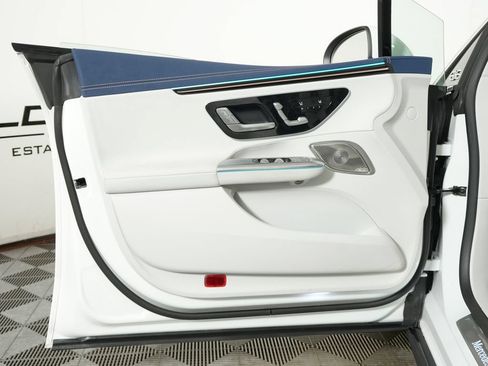 Used 2023 Mercedes-Benz EQE 500 4MATIC Sedan w/ Pinnacle Trim Package image 30