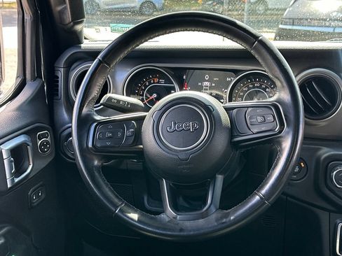 Used 2022 Jeep Wrangler Unlimited Sport AWD/4WD image 18