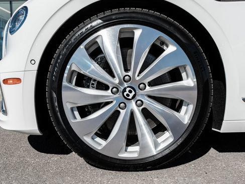 New 2026 Bentley Flying Spur Plug-In Hybrid AWD/4WD image 6