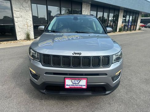 Used 2020 Jeep Compass Latitude AWD/4WD image 10