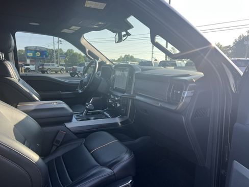 Certified 2022 Ford F150 Platinum w/ Equipment Group 701A High image 13