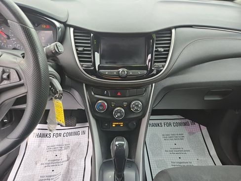 Used 2022 Chevrolet Trax LS w/ Tint and Cruise Package image 14