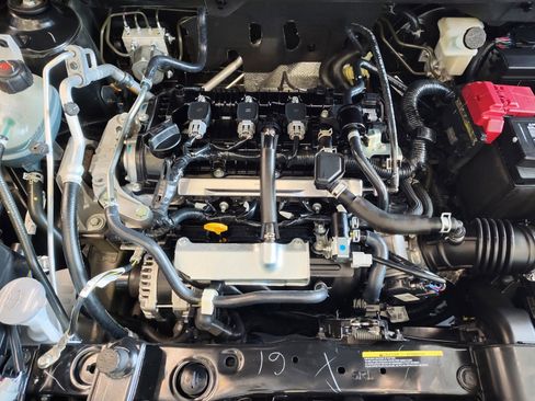 Certified 2024 Nissan Kicks S image 28