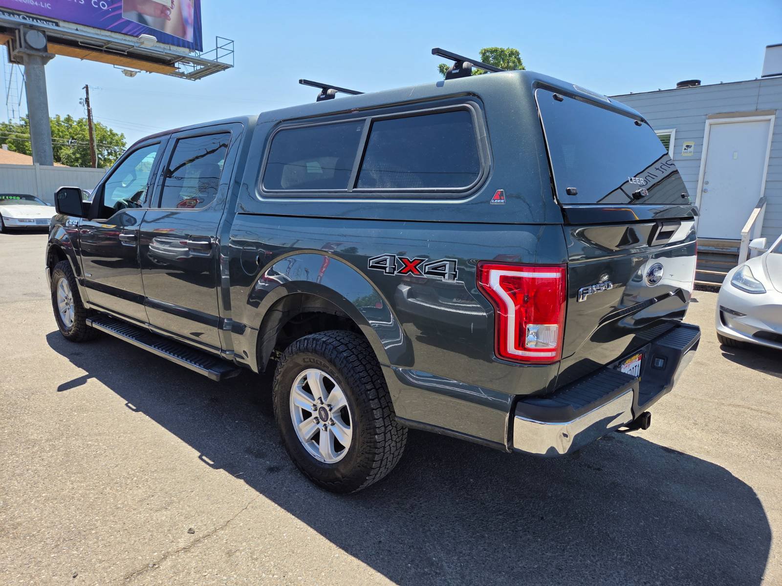 Used 2015 Ford F150 XLT AWD/4WD image 2