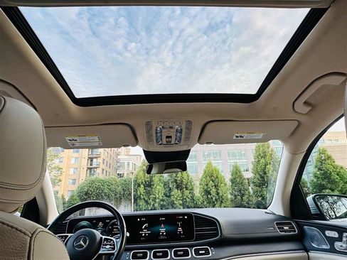 Used 2021 Mercedes-Benz GLS 450 4MATIC image 39