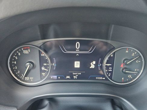 Used 2024 Buick Enclave Avenir w/ Avenir Technology Package image 10