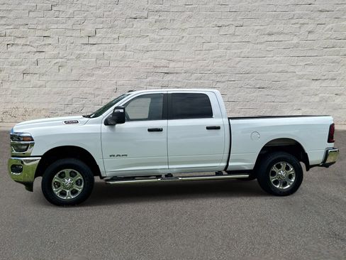 Used 2026 RAM 2500 Big Horn AWD/4WD image 2