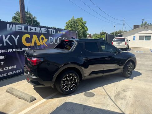 Used 2022 Hyundai Santa Cruz SEL w/ Activity Package FWD image 2